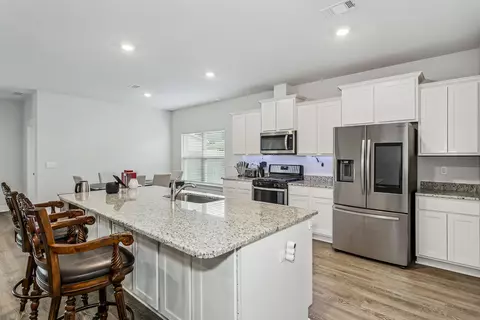 Kitchen - 1129 Shoal River Dr, Crestview, FL 32539 photo 1 of 3