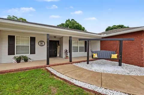 6107 Old Hickory Rd, Crestview, FL 32539 photo 4