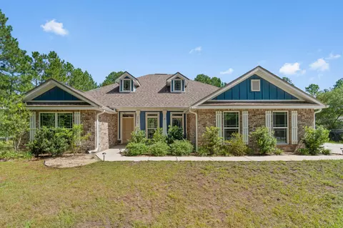 2454 Cove Rd, Navarre, FL 32566
