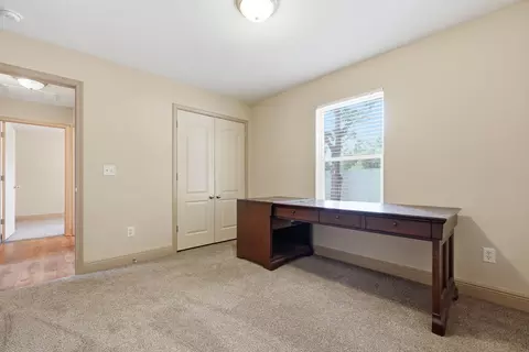 Bedroom - 5530 Royal St, Crestview, FL 32539 photo 3 of 9