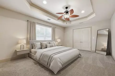 Bedroom - 5530 Royal St, Crestview, FL 32539 photo 1 of 9