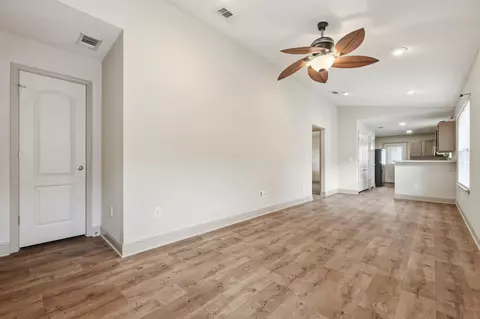 Living - 5530 Royal St, Crestview, FL 32539 photo 3 of 5