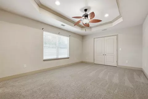 Bedroom - 5530 Royal St, Crestview, FL 32539 photo 2 of 9