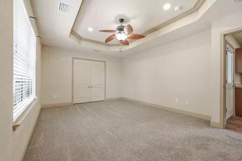 Bedroom - 5530 Royal St, Crestview, FL 32539 photo 6 of 9
