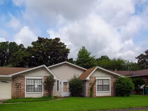 726 Dubois Dr, Fort Walton Beach, FL 32547