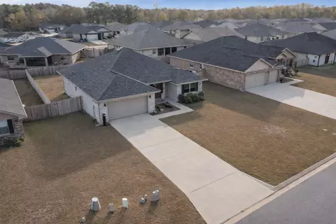 View/Area - 5839 Crestlake Dr, Crestview, FL 32536 photo 1 of 5