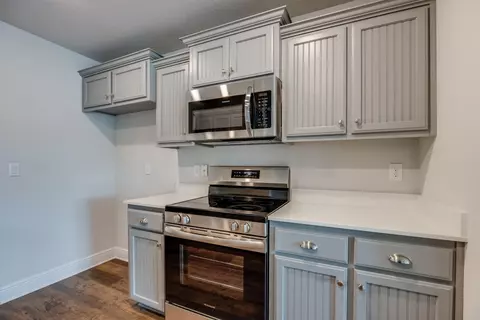 Kitchen - 5839 Crestlake Dr, Crestview, FL 32536 photo 2 of 2