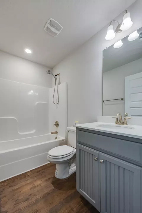 Bath - 5839 Crestlake Dr, Crestview, FL 32536 photo 1 of 2