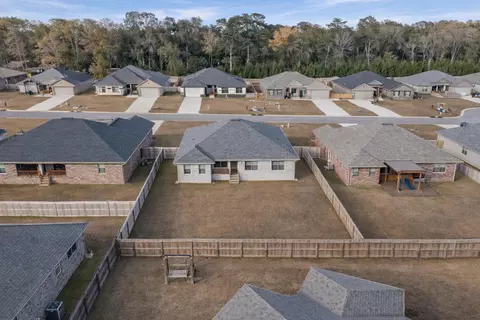 View/Area - 5839 Crestlake Dr, Crestview, FL 32536 photo 3 of 5