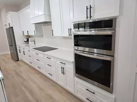 Kitchen - 4572 Ashton Cir, Crestview, FL 32536 photo 2 of 2