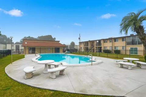 300 SW Miracle Strip Pkwy #1D, Fort Walton Beach, FL 32548