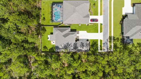 View/Area - 518 E Tweet St, Freeport, FL 32439 photo 2 of 21