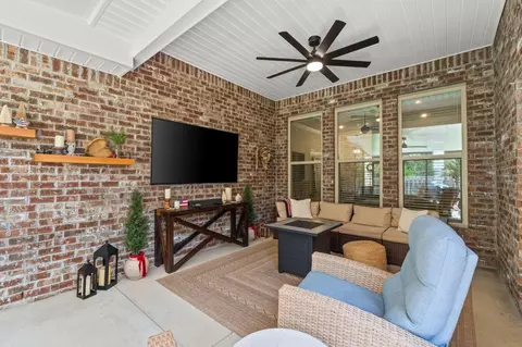 Exterior - 518 E Tweet St, Freeport, FL 32439 photo 13 of 31
