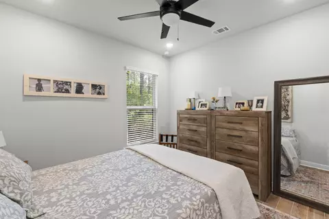 Bedroom - 518 E Tweet St, Freeport, FL 32439 photo 6 of 10
