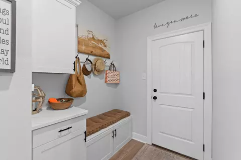 Entry Way - 518 E Tweet St, Freeport, FL 32439 photo 9 of 15