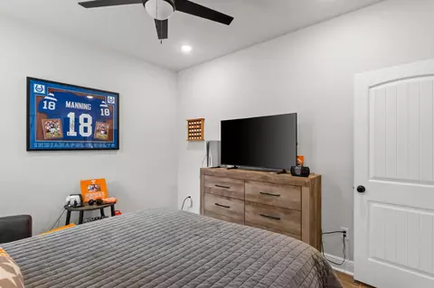 Bedroom - 518 E Tweet St, Freeport, FL 32439 photo 9 of 10