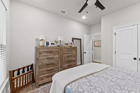 Bedroom - 518 E Tweet St, Freeport, FL 32439 photo 7 of 10