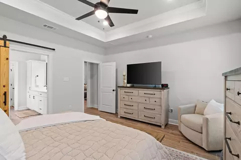 Bedroom - 518 E Tweet St, Freeport, FL 32439 photo 3 of 10