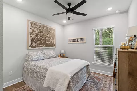 Bedroom - 518 E Tweet St, Freeport, FL 32439 photo 5 of 10