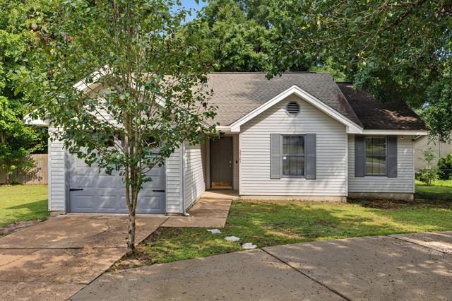 2501 Sunset Dr, Crestview, FL 32536