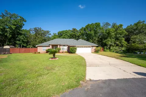6900 Calle De Caballero, Navarre, FL 32566