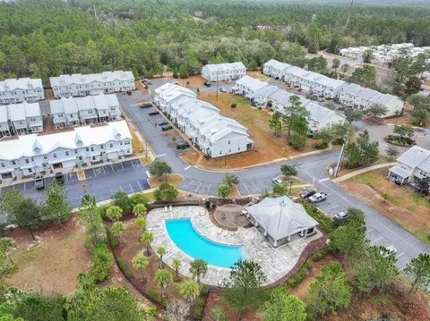 406 Date Palm Ln, Freeport, FL 32439 photo 2