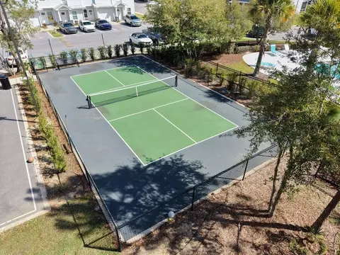 406 Date Palm Ln, Freeport, FL 32439 photo 9