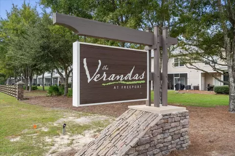 406 Date Palm Ln, Freeport, FL 32439 photo 1