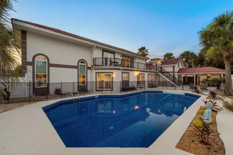 9526 Monaco Cir, Navarre, FL 32566