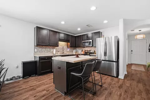 Kitchen - 5976 Milan Dr, Pace, FL 32571 photo 3 of 8