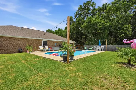 Exterior - 5976 Milan Dr, Pace, FL 32571 photo 4 of 17