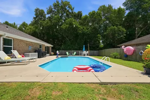 Exterior - 5976 Milan Dr, Pace, FL 32571 photo 17 of 17