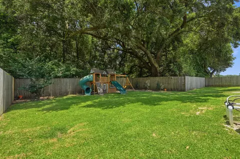 Exterior - 5976 Milan Dr, Pace, FL 32571 photo 12 of 17