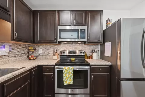 Kitchen - 5976 Milan Dr, Pace, FL 32571 photo 5 of 8