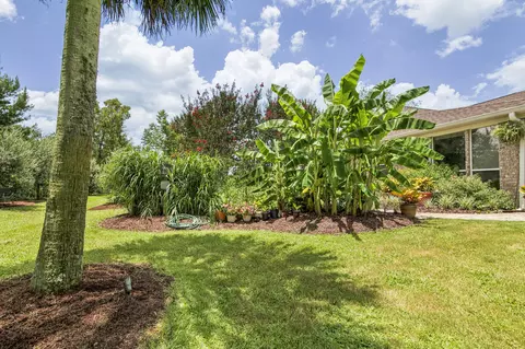 Exterior - 69 Fairway Xing, Freeport, FL 32439 photo 11 of 19