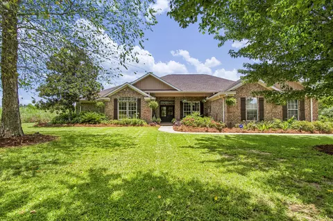 69 Fairway Xing, Freeport, FL 32439