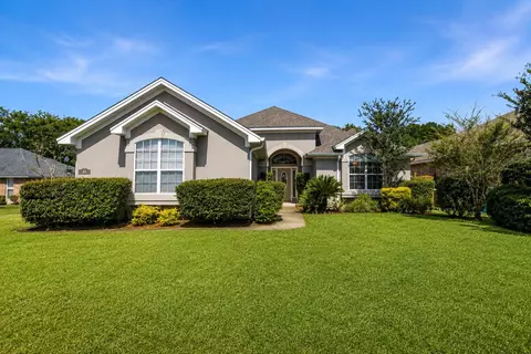 388 Camden Pass Ln, Fort Walton Beach, FL 32547