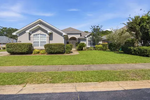 388 Camden Pass Ln, Fort Walton Beach, FL 32547