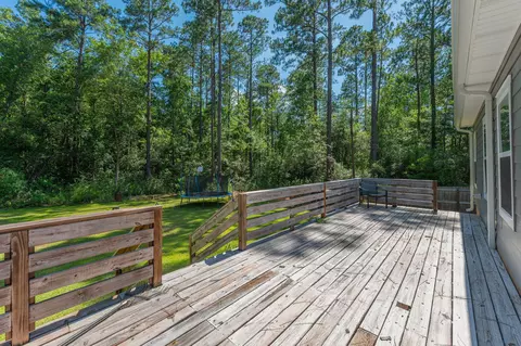 Exterior - 176 Seneca Trl, Crestview, FL 32536 photo 5 of 10