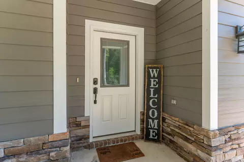 Entry Way - 176 Seneca Trl, Crestview, FL 32536 photo 1 of 6