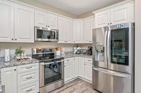 Kitchen - 176 Seneca Trl, Crestview, FL 32536 photo 1 of 6