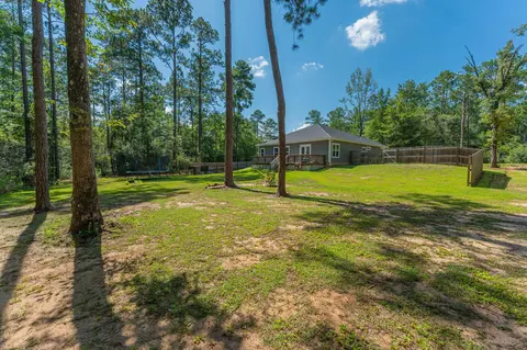 Exterior - 176 Seneca Trl, Crestview, FL 32536 photo 8 of 10