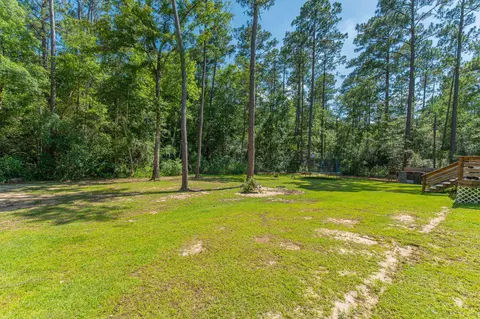 Exterior - 176 Seneca Trl, Crestview, FL 32536 photo 9 of 10