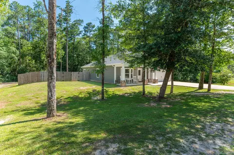 Exterior - 176 Seneca Trl, Crestview, FL 32536 photo 3 of 10