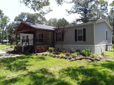3074 King Lake Rd, Defuniak Springs, FL 32433