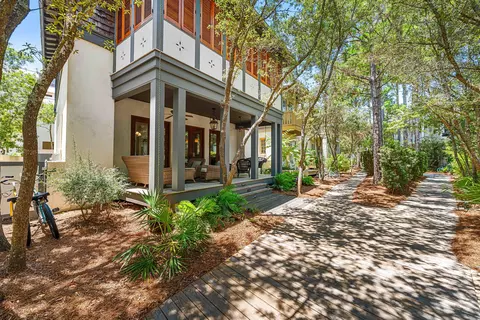 77 Wiggle Ln, Inlet Beach, FL 32461