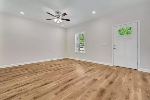 290 Holland St, Crestview, FL 32536 photo 5