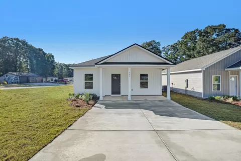290 Holland St, Crestview, FL 32536 photo 1