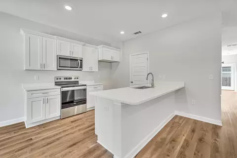 290 Holland St, Crestview, FL 32536 photo 8