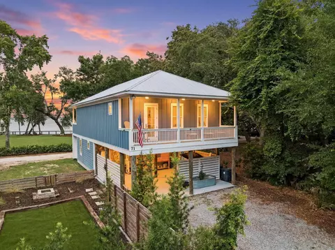71 Silverleaf Ln, Santa Rosa Beach, FL 32459